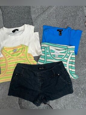 Bundle of 5- Beta House: 90s Low rise denim shorts & 4 tanks from forever 21